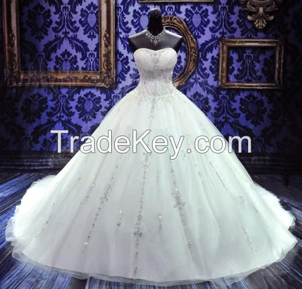 sleeveless wedding dress