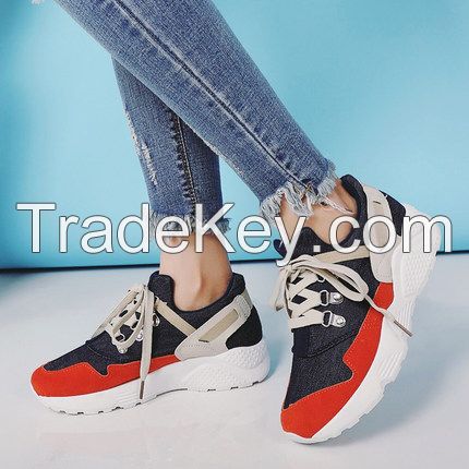 women sports shoes