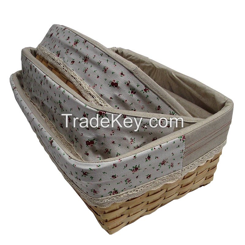 Storage fruit basket with cloth liner protector