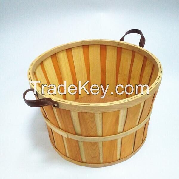 Vintage farm fruit harvest bushel basket ware bale handle