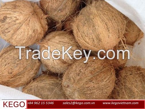 SEMI HUSKED MATURE COCONUT