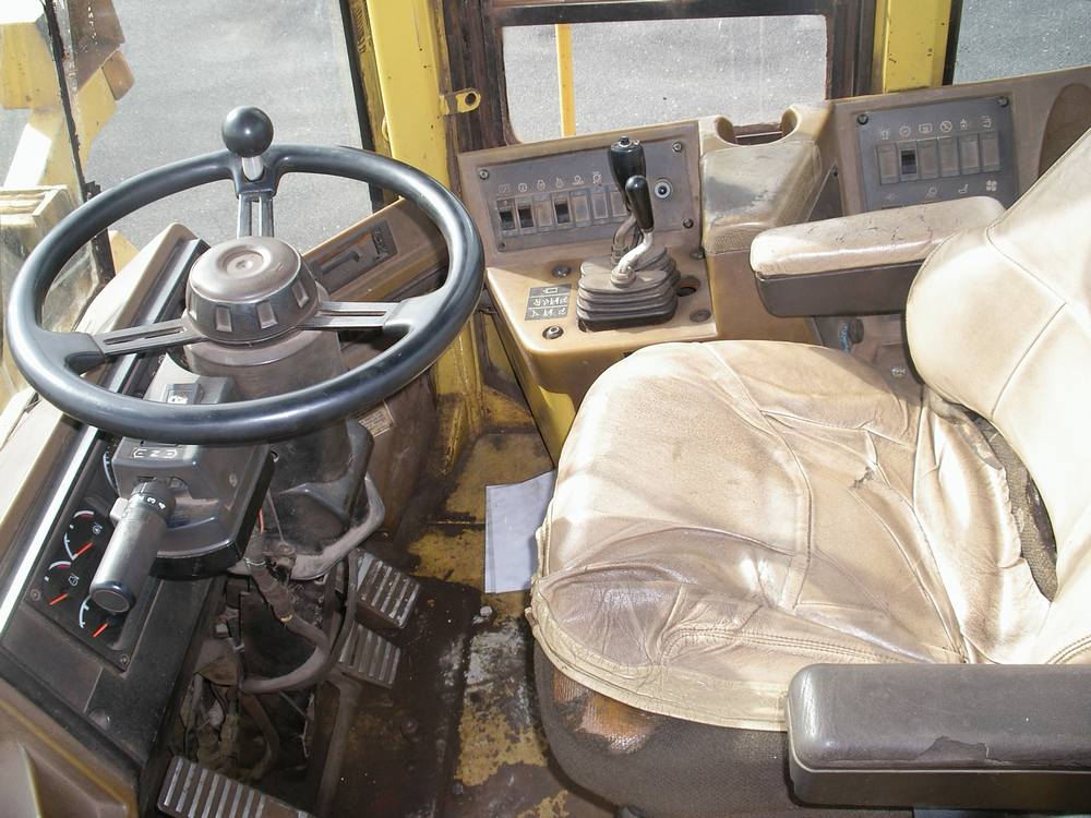 SELL USED CAT WHEEL LOADER 966F-8