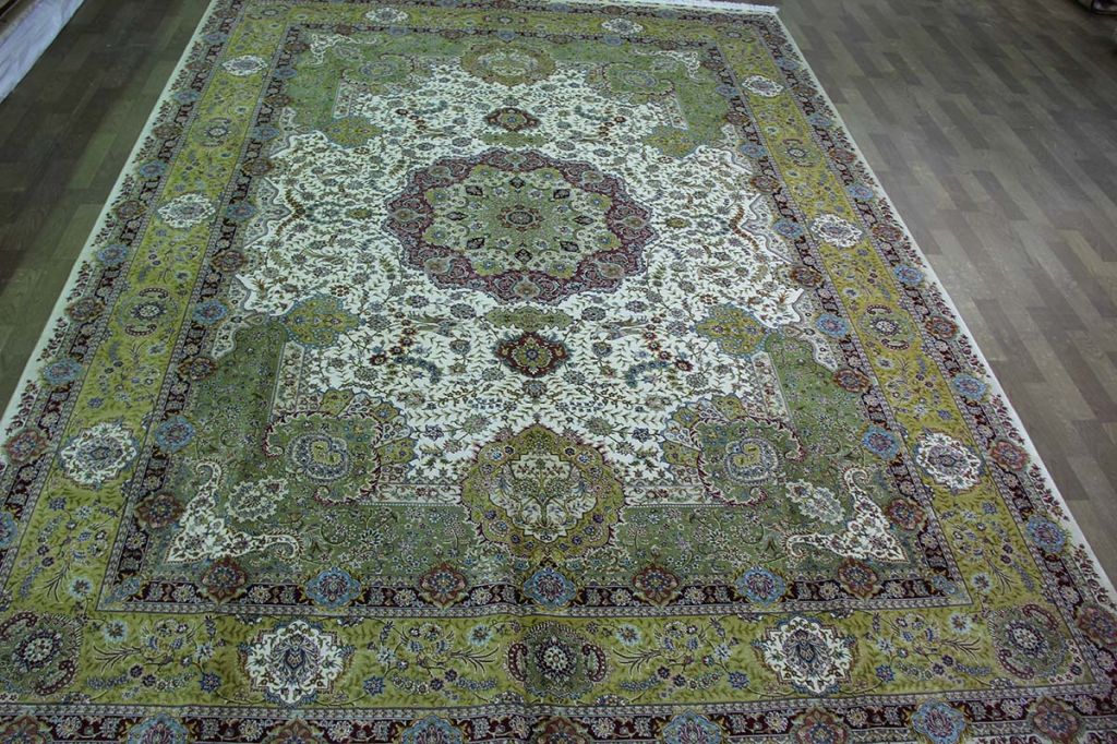 8.2X11.48 FT silk  carpet