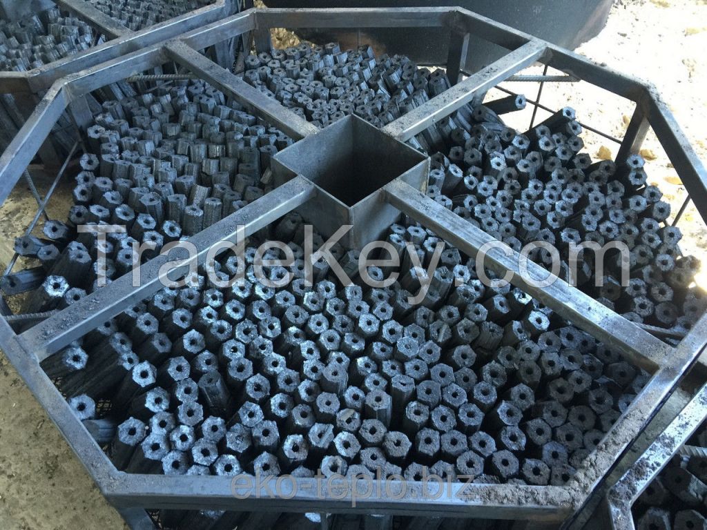 Charcoal briquettes from Pini Kay