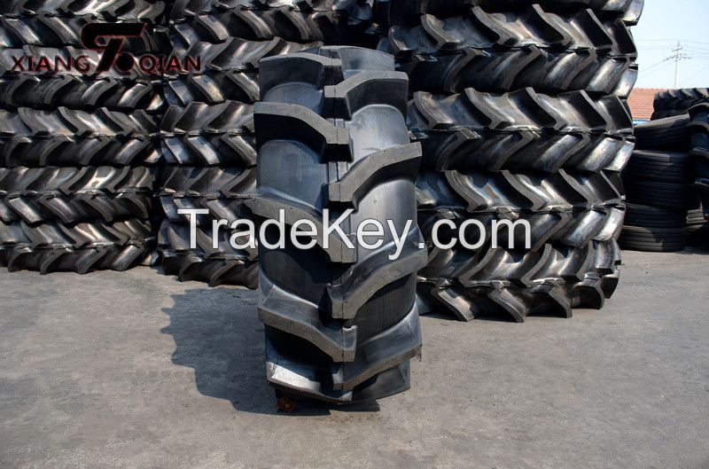 19.5L-24 Tractor Tyre R2 Pattern