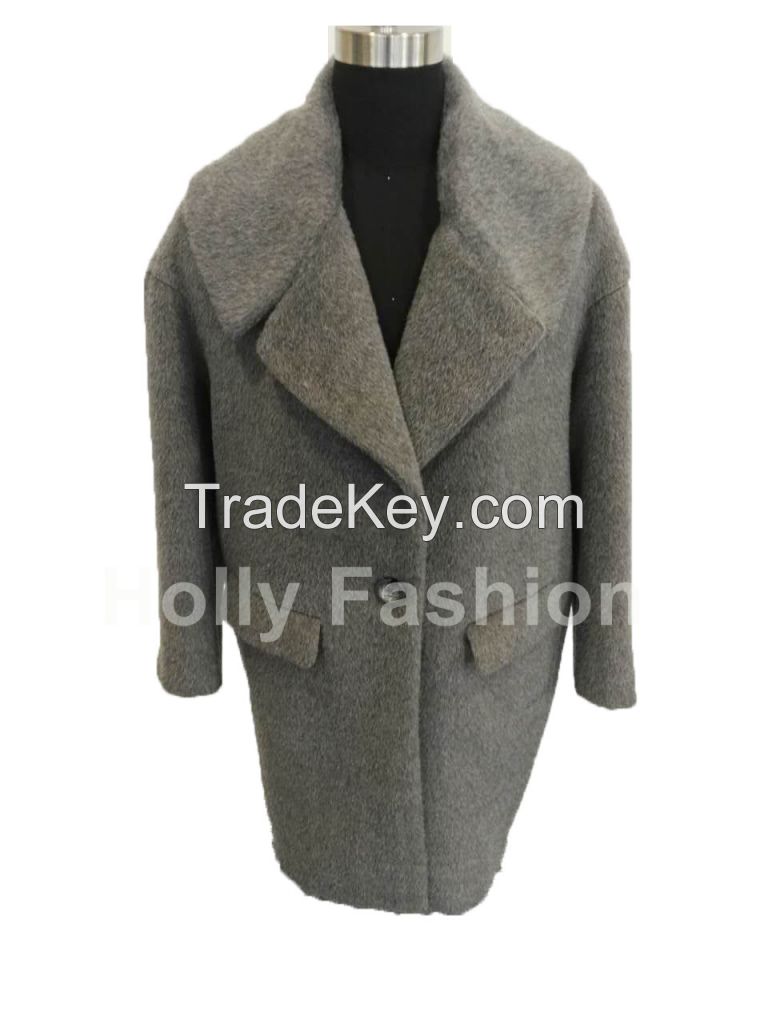 Lady's woolen coat