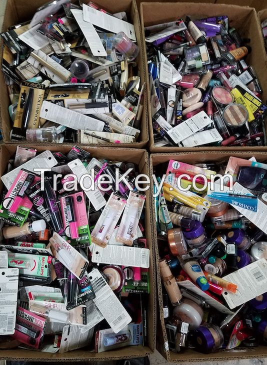 Wholesale Overstocks Cosmetics Branded