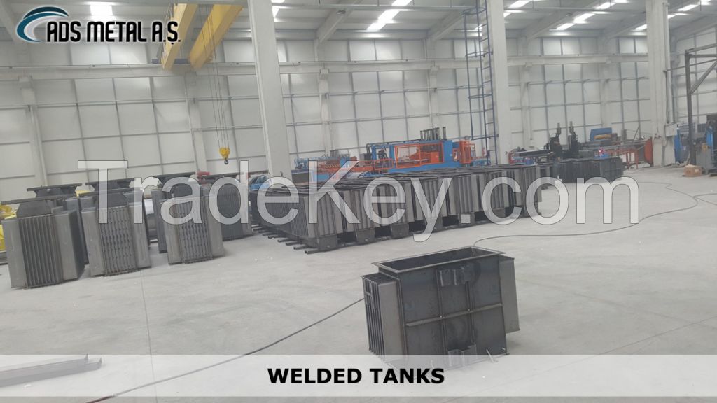 Distribution transformer tanks