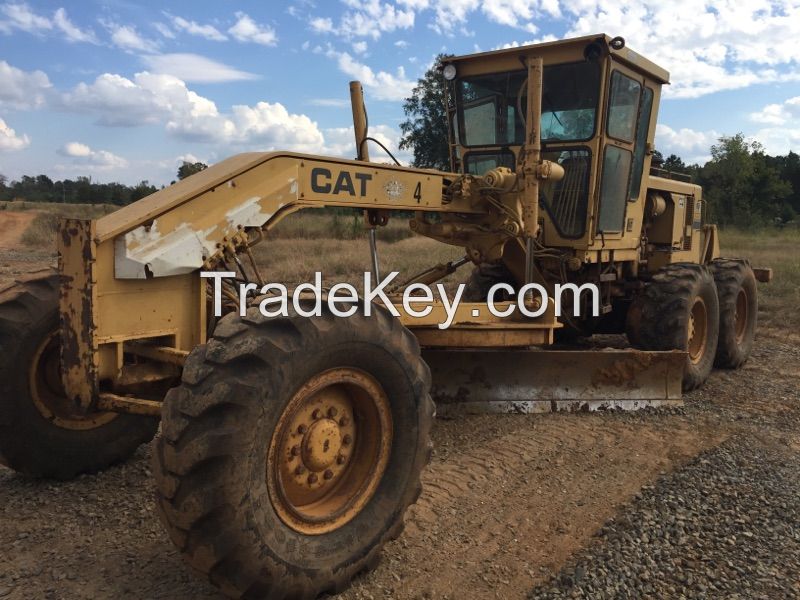 CAT 12G Motor Grader W/ rear ripper