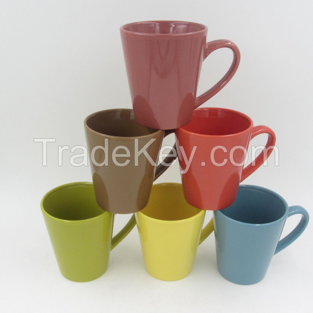 ceramic v-shape mug