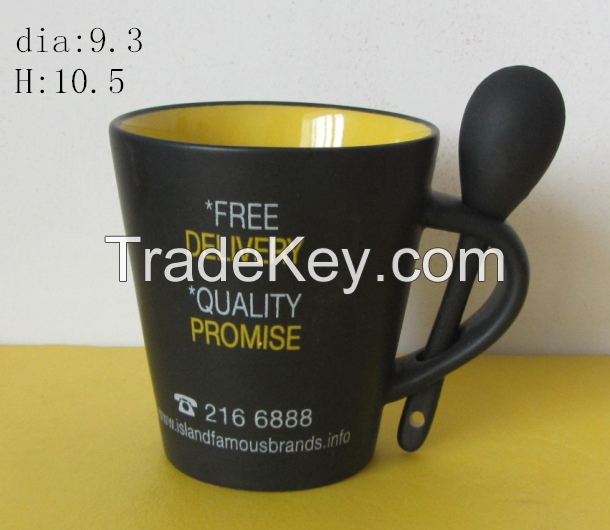 ceramic belly mug with spoon