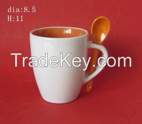 ceramic belly mug with spoon