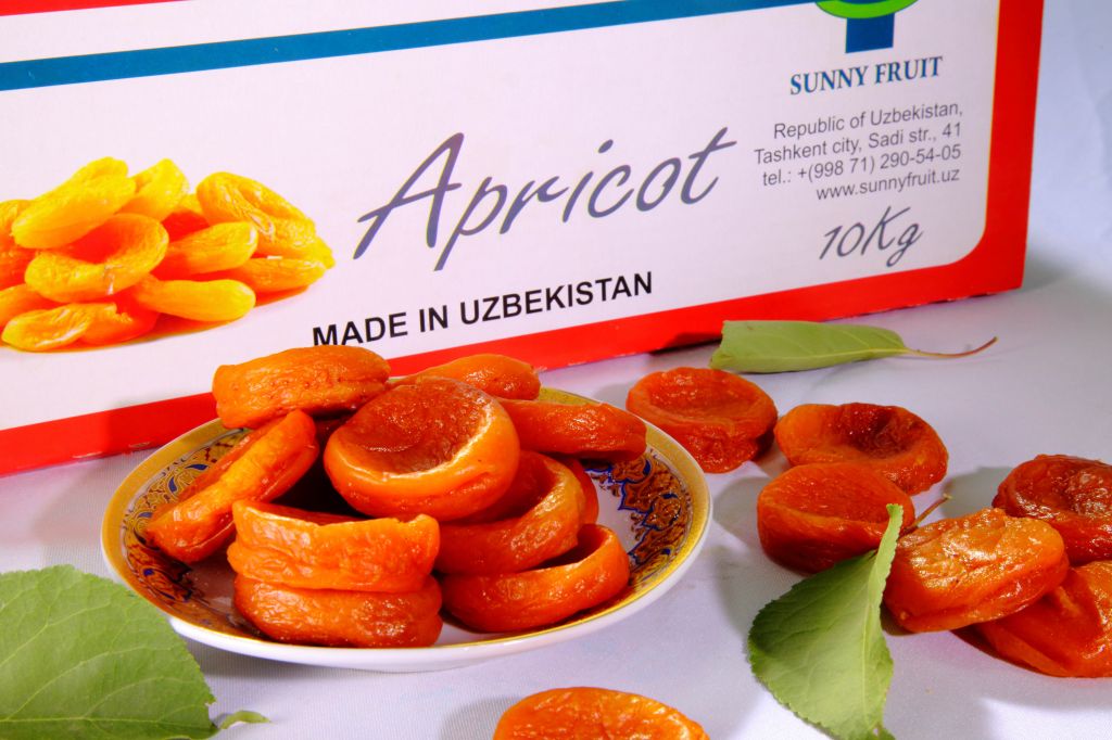 100% natural dried apricots from Uzbekistan