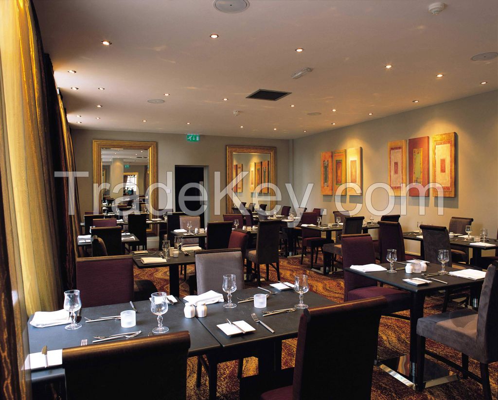 Book the Best XS Restaurant For Business Meeting