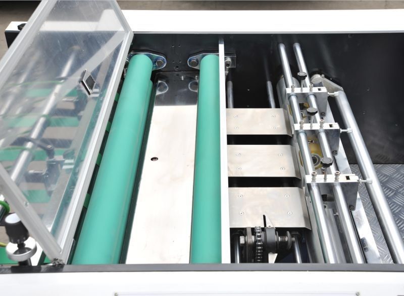 Improved Semi-auto Laminating Equipment Model Yfmb-l -iseef.com