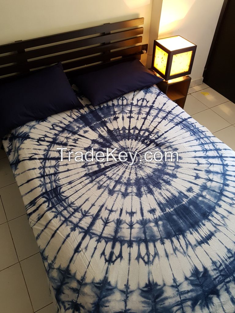 Shibori bed cover with 2 pillow covers