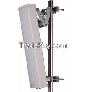 90Â° Xpol 790~960MHz High Gain Base Station Antenna 16dBi Pannel Antenna For Communication