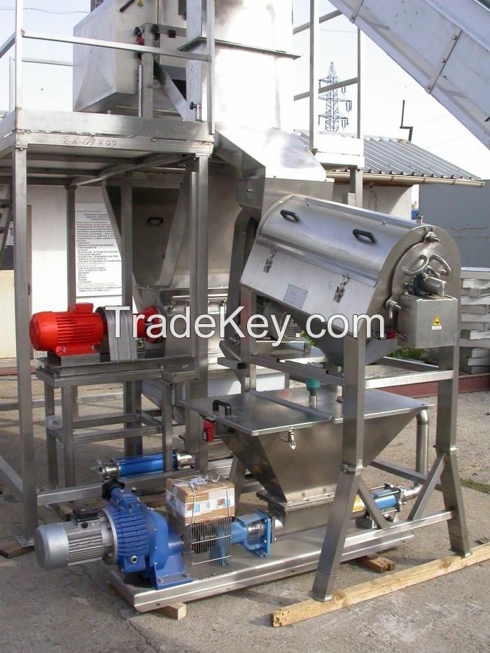 Tomato Pulp Processing Machinery