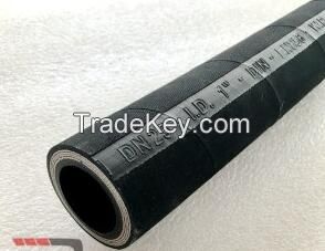 Super High Pressure, Four Spiral Steel Wire Reinforced Hydraulic Hose (Pipe Fitting SAE100r13)