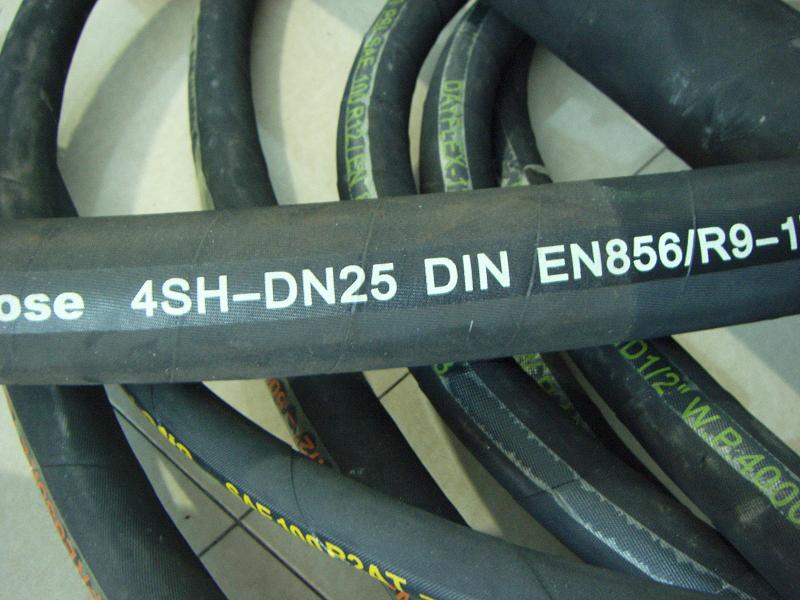 hydraulic hose EN 856 4SP/4SH