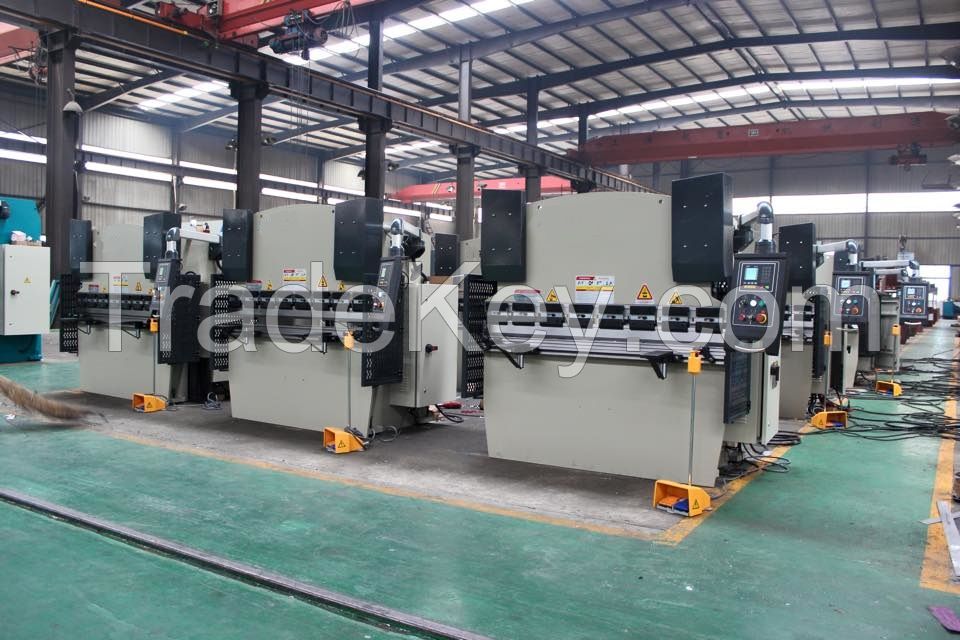 NC Controller with Hydraulic Bending Machine / Press Brake