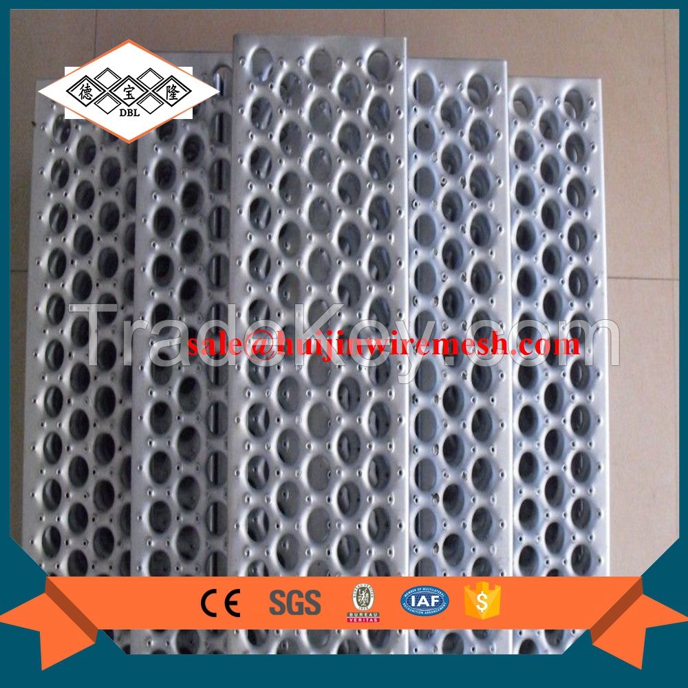 ss 304 antislip perforated plank grating  outdoor metal stairs