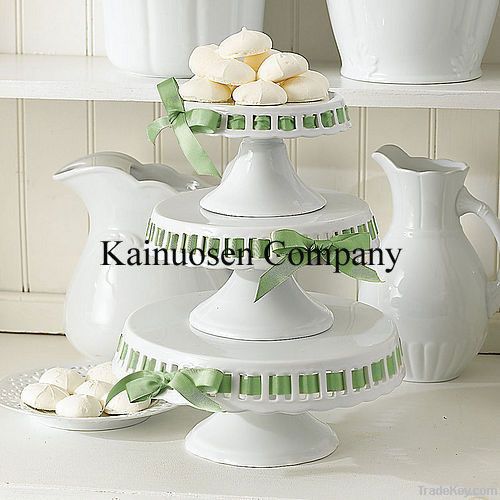 ceramic cake stand with ribbon