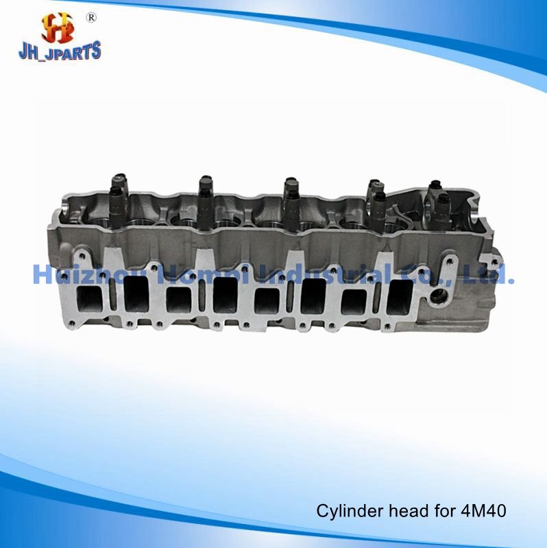 Auto Parts Cylinder Head for Mitsubishi 4m40 Me202621 908515 4m40t/4m41/4m42