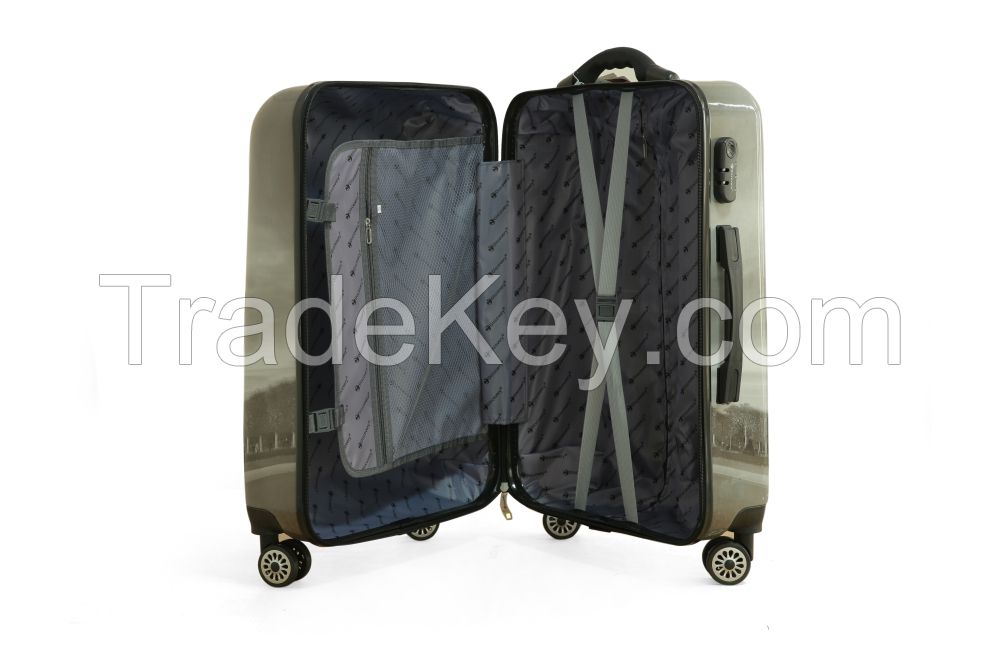 Discovery Smart Luggage With Built In Sca;e & Tracker chip 