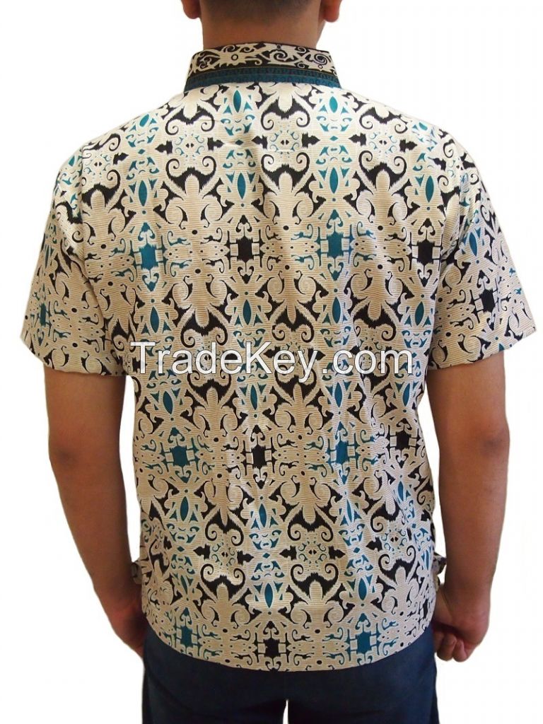 Men Batik Short Sleeve Shirt