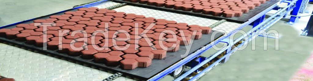 Steel pallet for concrete block plant