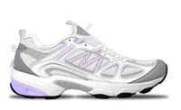 Sports shoes