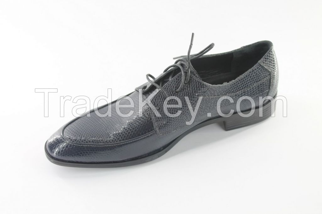 Office shoes model D204