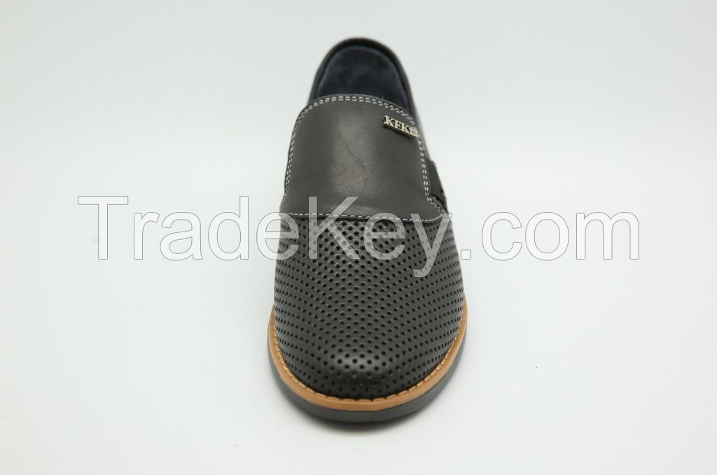 Summer moccasin model 5L272