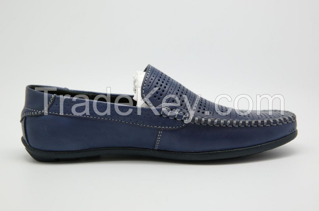 Summer moccasin model 5L244