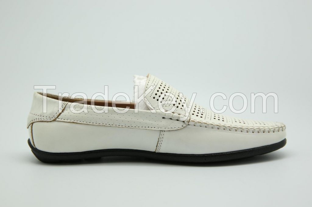 Summer moccasin model 5L241