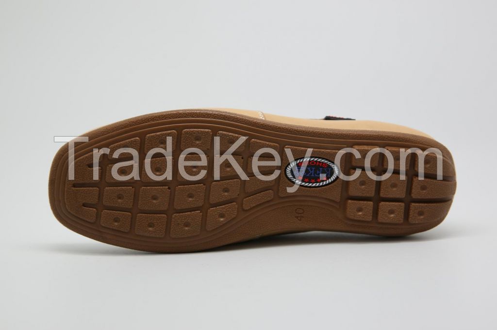 Summer moccasin model 5L245