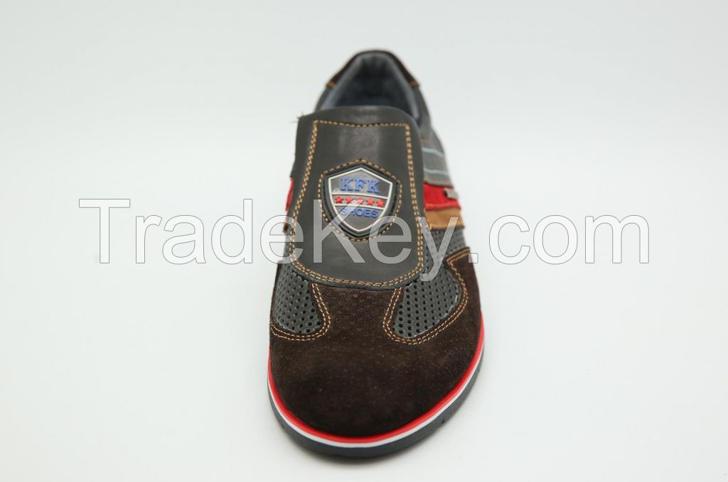 Summer moccasin model 5L279