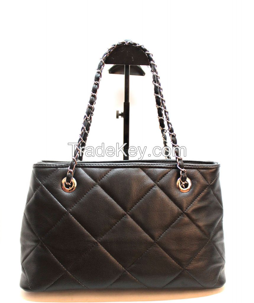 Ladies leather handbag model NL3462