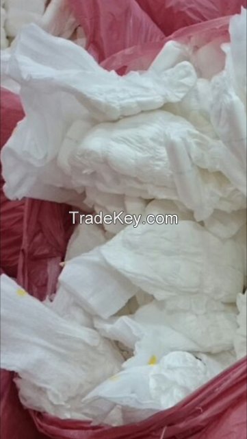 Adult Diapers in bales sold per kg Large & Medium Size