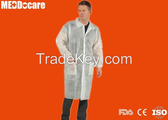 PP SMS PP+PE Non Woven Gown Disposable Knitted Collar Lab Coats with Press Button Velcro Pockets