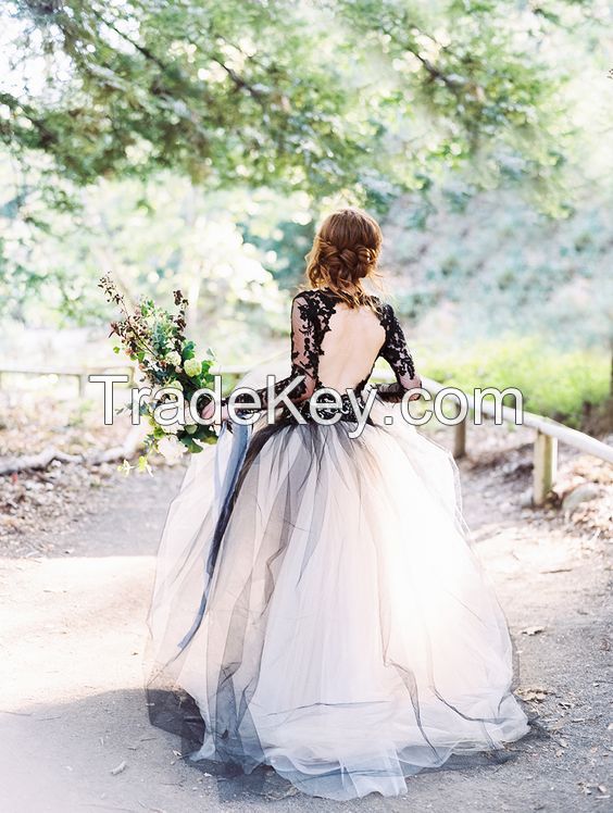 2017 Fashion A-Line Wedding Dresses with Black Lace Long Sleeves and Round Backless Court Train Tulle Skirt Bride Gowns