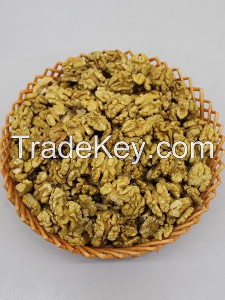 WALNUT KERNELS Light