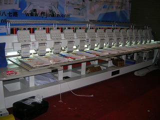 Tuft embroidery machine