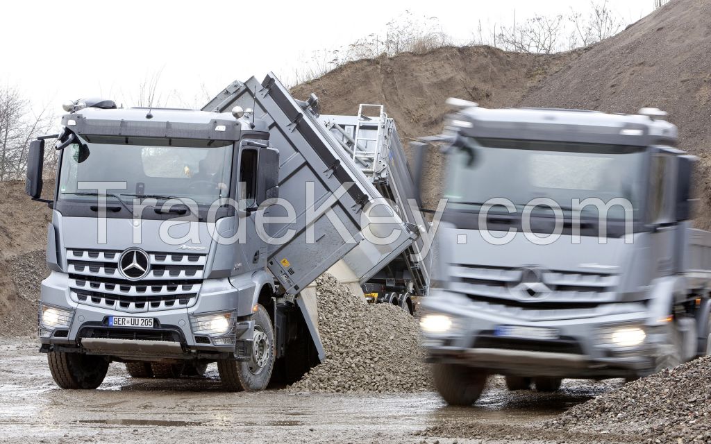 Mercedes Benz V3 8x4 Heavy Duty Dump Trucks 