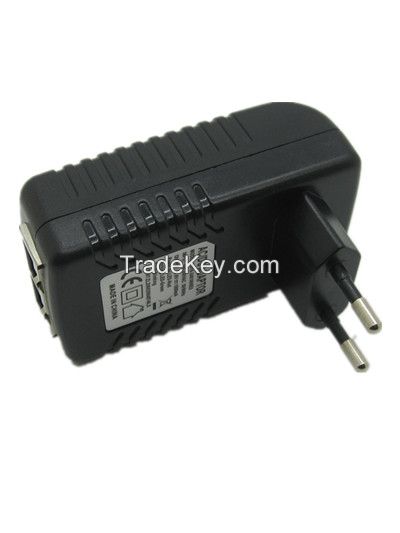 Hot selling 12v poe injector 10/100mbps fast ethernet poe adapter