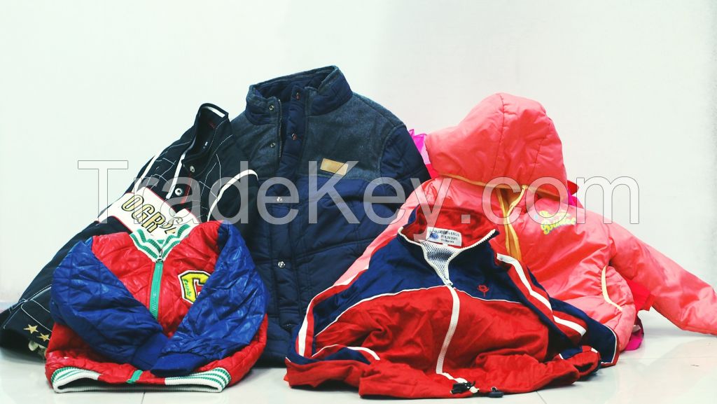 Used Clothes (Children Nylon Zipper Jackets)