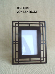 black lattice photo frame