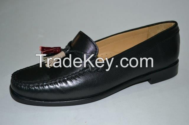 Ladies Leather Footwear