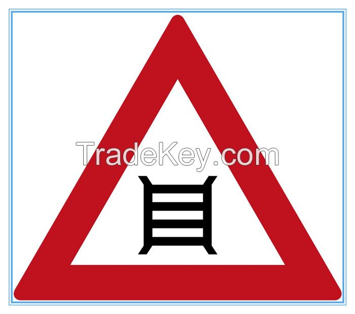 Botswana road traffic warning sign, Botswana road traffic warning signal